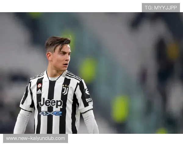 尤文迪巴拉外脚背弧线球直挂死角技惊四座