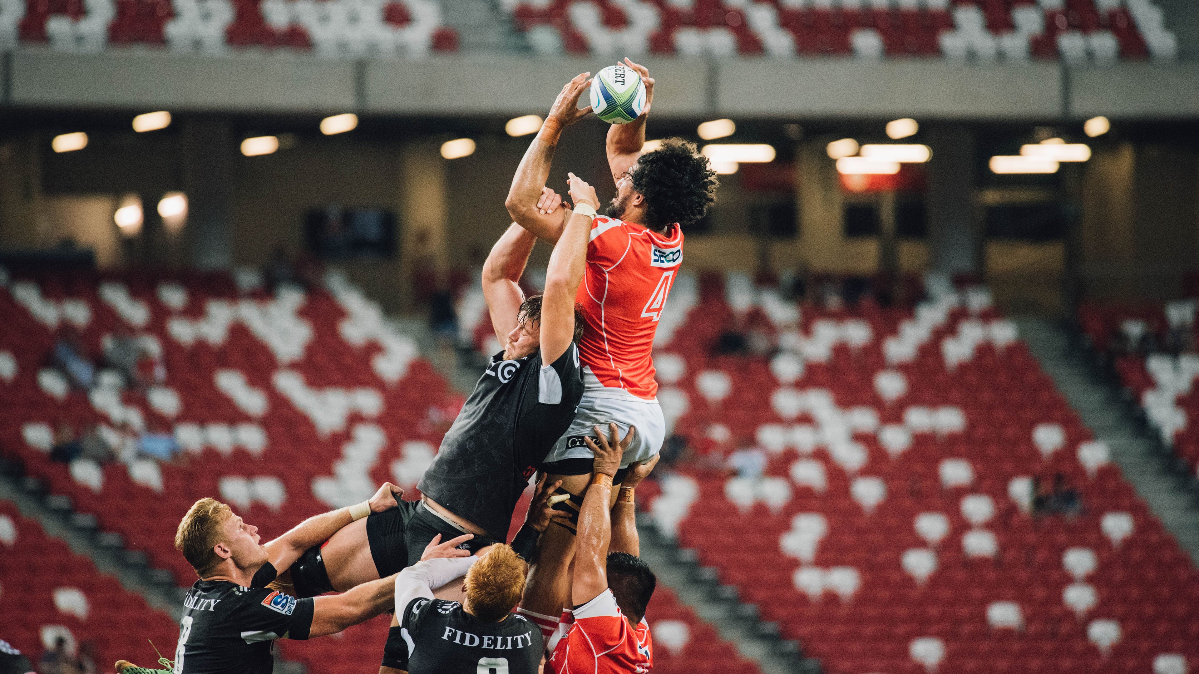 公路骑行小分队团体计时赛 破风与换位显示团队默契